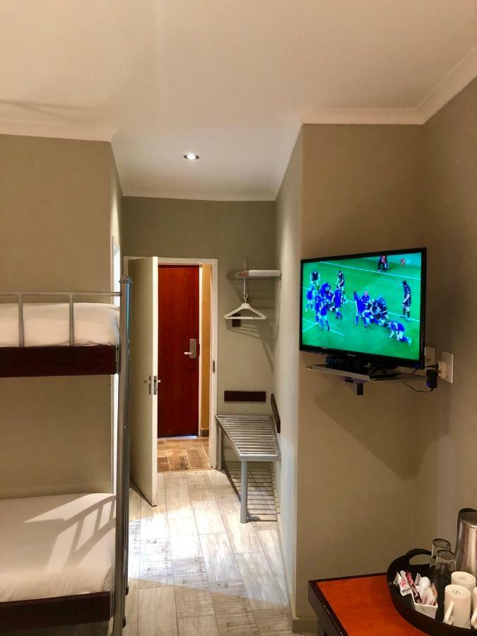 Travel Inn Крунстад Екстер'єр фото